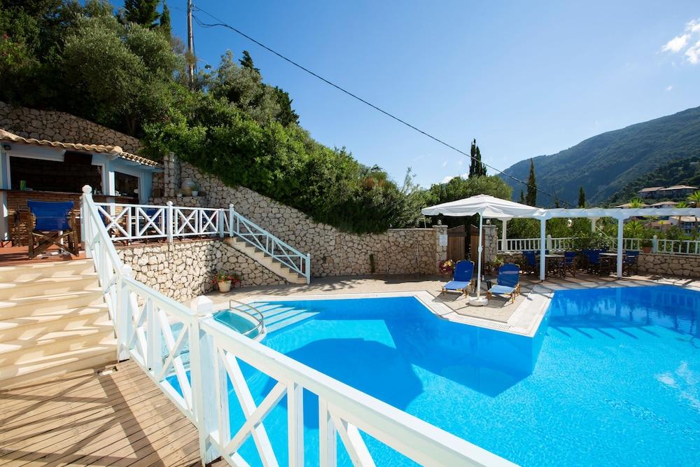 Odyssey Hotel Άγιος Νικήτας Εξωτερικό φωτογραφία